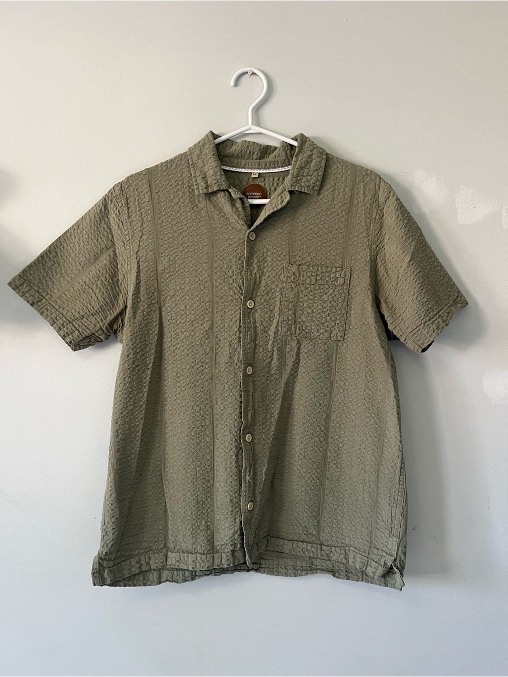 Common People vacation cruise Textured Olive Short-Sleeve Button-Down Shirt